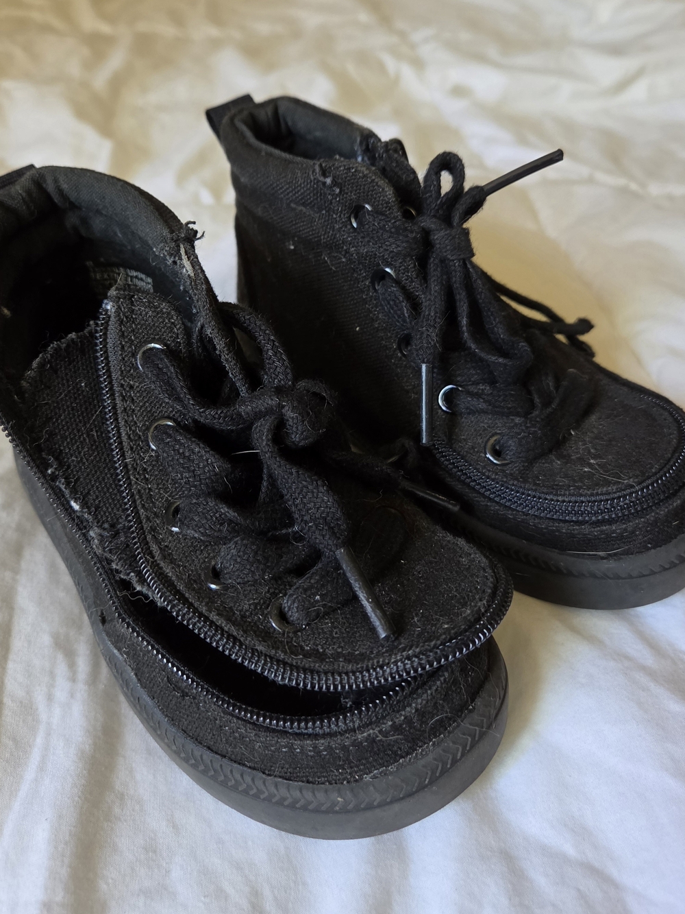 Billy Footwear Toddler Black Canvas High Top Adaptive Sneaker Shoes Size 8